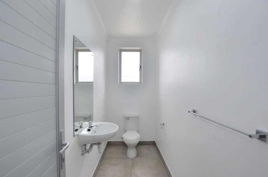 To Let Commercial Property for Rent in Dal Josafat Western Cape